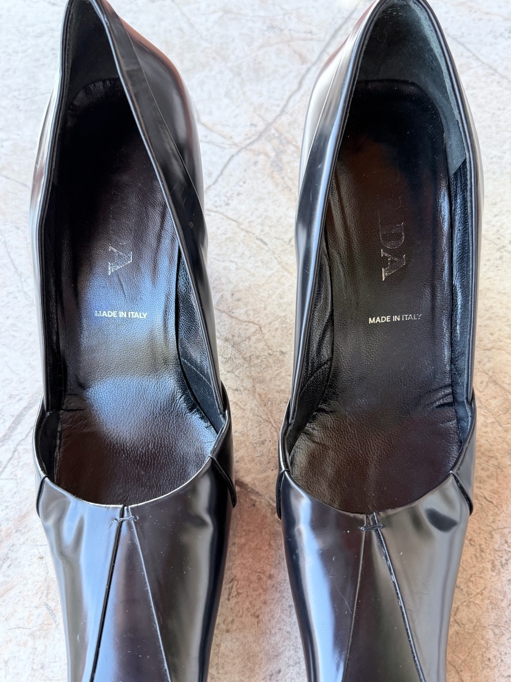 Archival PRADA F/W 1999 Black Patent Leather Square Toe Center Seam Heels Pumps - Picture 5 of 11